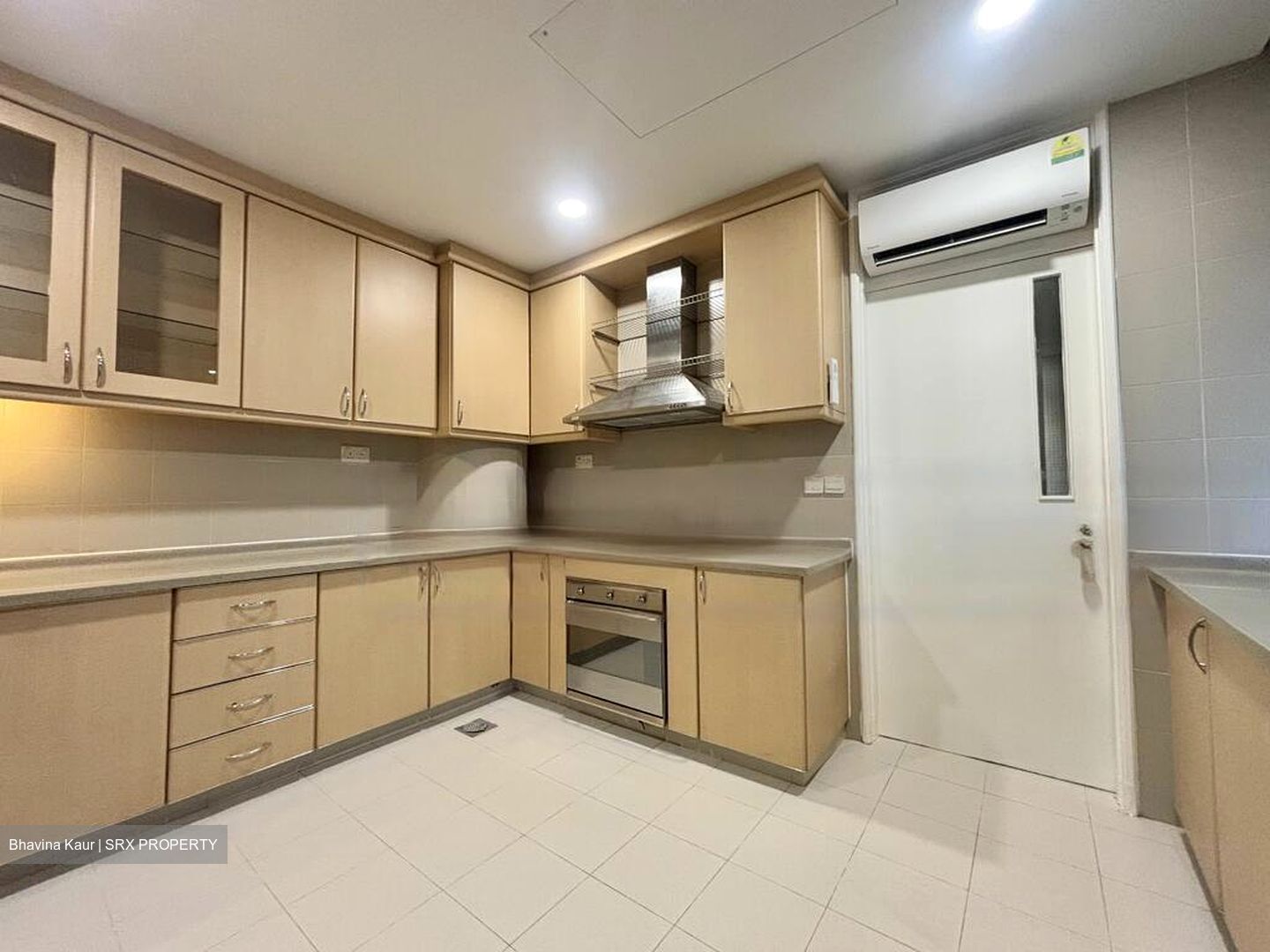 The Colonnade (D10), Condominium #495614081